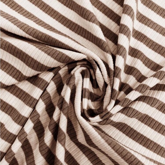 Striped Long Sleeve Crop Top and Pants Set - Picture 4 of 4